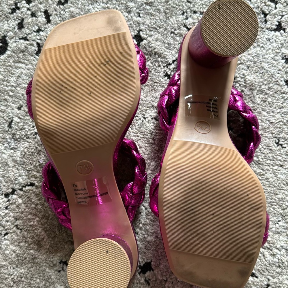 Pink Heels - Picture 7 of 7